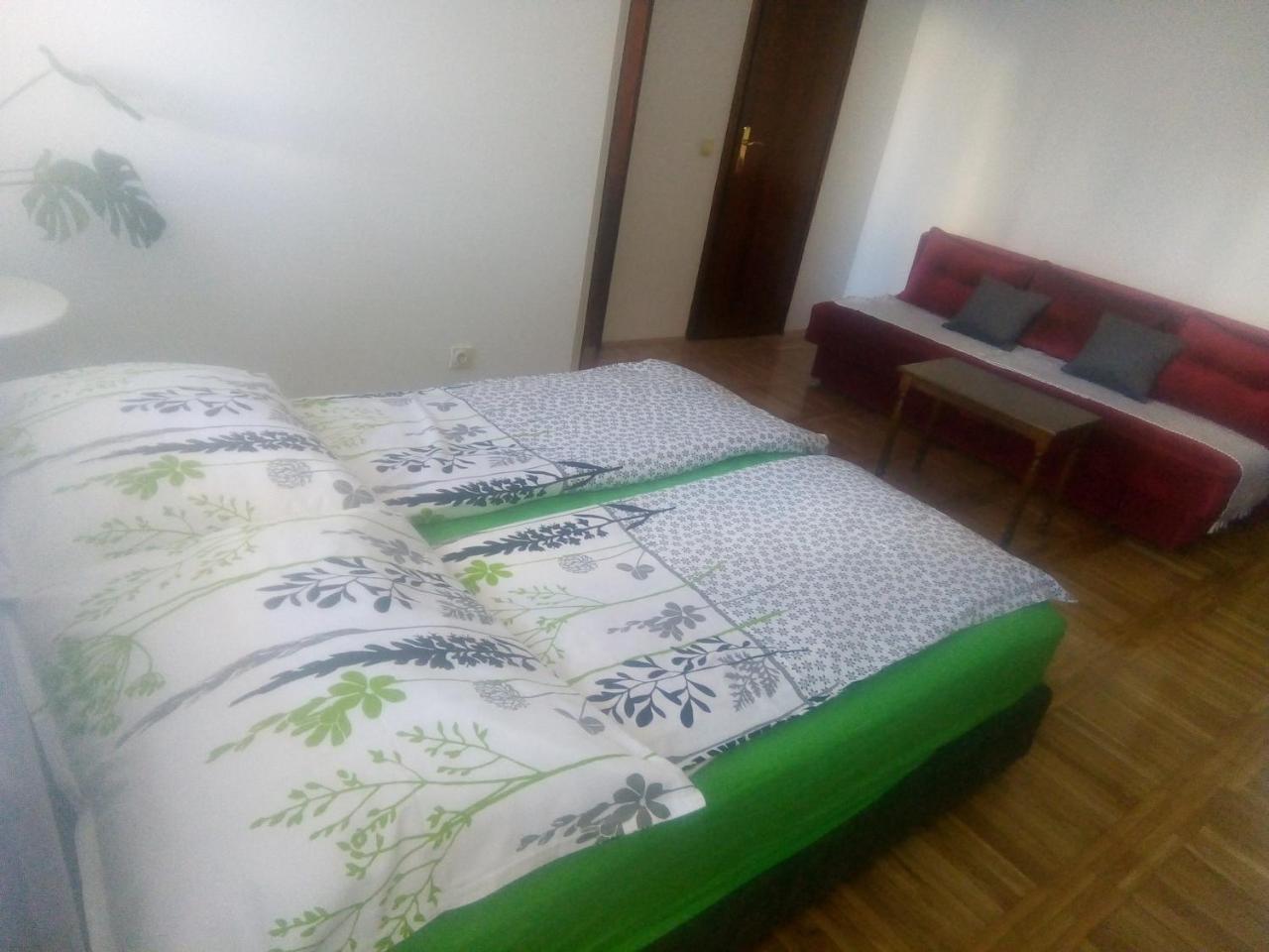Ivana Center Novi Sad Eksteriør billede
